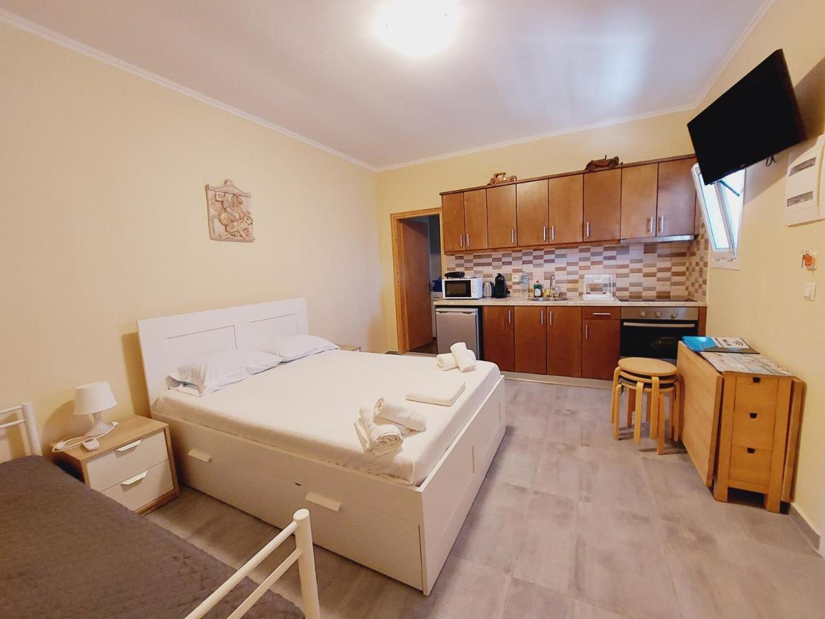 George Studios 1 Ипсос Екстериор снимка